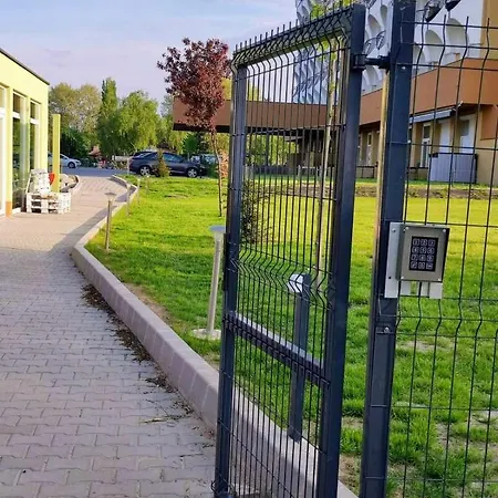Balaton 3 * שיופוק